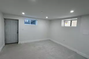 121-09 195th St, Saint Albans, NY 11413 - Photo 8