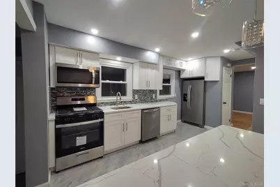 53 Maple Street, Malverne, NY 11565 - Photo 6