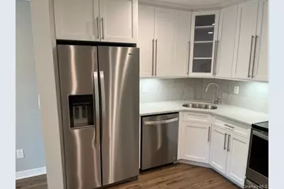 465 New Highway #B23, Copiague, NY 11726 - Photo 10