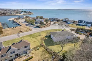 36 Nautilus Dr, Hampton Bays, NY 11946 - Photo 26