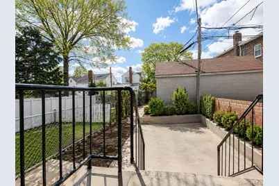 8414 Eliot Avenue, Middle Village, NY 11379 - Photo 24