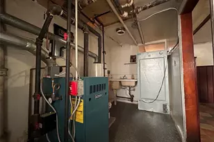 84-14 Eliot Ave, Middle Village, NY 11379 - Photo 32