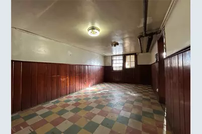 8414 Eliot Avenue, Middle Village, NY 11379 - Photo 30