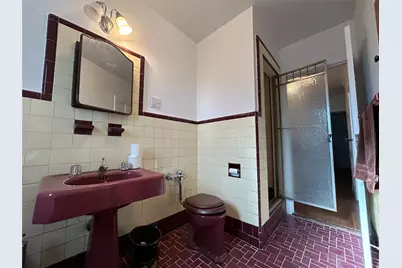 8414 Eliot Avenue, Middle Village, NY 11379 - Photo 22