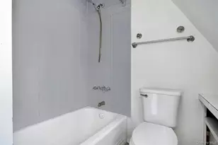 130 Trenton Ave, White Plains, NY 10606 - Photo 18