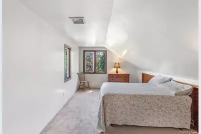 13 West End Avenue, East Quogue, NY 11942 - Photo 18