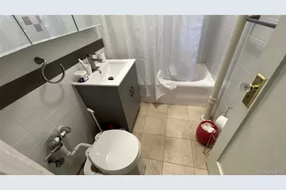 45-20 43 Street #2C, Woodside, NY 11104 - Photo 6