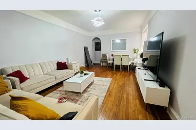 45-20 43 Street #2C, Woodside, NY 11104 - Photo 4