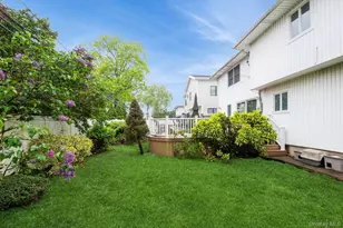 748 Sherwood St, Woodmere, NY 11581 - Photo 28