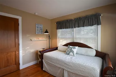 21 Bayside Avenue, East Quogue, NY 11942 - Photo 18