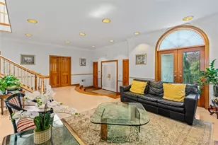 6 Summit Pl, Whitestone, NY 11357 - Photo 6