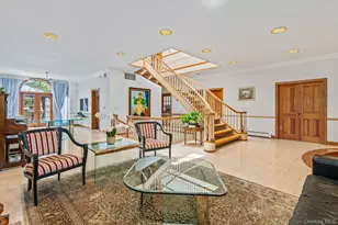 6 Summit Pl, Whitestone, NY 11357 - Photo 8