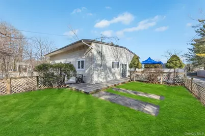 79 A Traction Boulevard, Patchogue, NY 11772 - Photo 4
