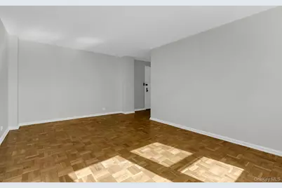 60 Knolls Crescent #6L, Bronx, NY 10463 - Photo 4