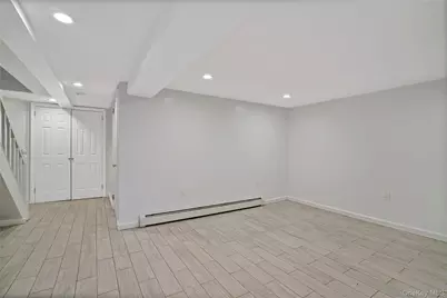 64-18 84 Place, Middle Village, NY 11379 - Photo 22