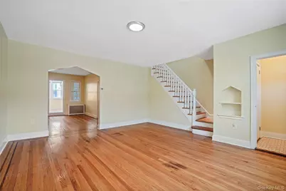 64-18 84 Place, Middle Village, NY 11379 - Photo 4