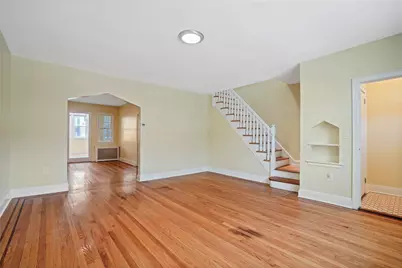 64-18 84 Place, Middle Village, NY 11379 - Photo 4