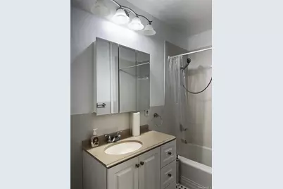 143-50 Hoover Ave #204, Briarwood, NY 11435 - Photo 20