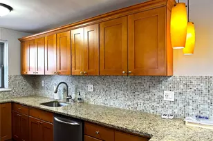 143-50 Hoover Ave, Briarwood, NY 11435 - Photo 8