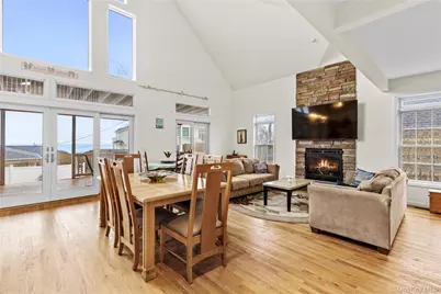 798 Sound Shore Road, Jamesport, NY 11947 - Photo 18