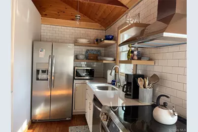 24 Cliff Way, Calverton, NY 11933 - Photo 10