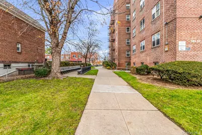 144-55 Melbourne Avenue #4A, Flushing, NY 11367 - Photo 2