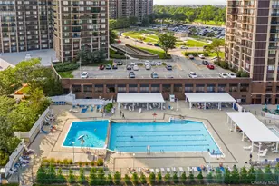 271-10 Grand Central Pkwy, Floral Park, NY 11005 - Photo 22