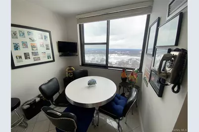 27110 Grand Central Parkway #33D, Floral Park, NY 11005 - Photo 10