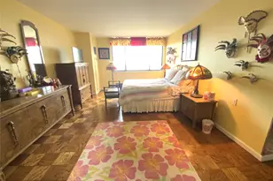 271-10 Grand Central Pkwy, Floral Park, NY 11005 - Photo 18