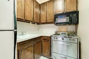 70-25 Yellowstone Blvd, Forest Hills, NY 11375 - Photo 12