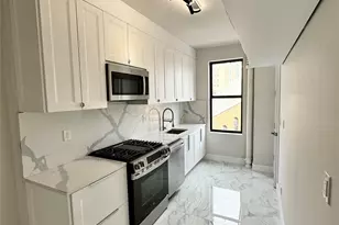 221 W 82 St, New York, NY 10024 - Photo 2