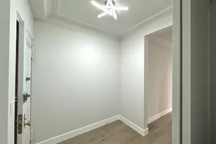 221 W 82 St, New York, NY 10024 - Photo 8