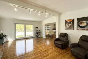 39 Washington Ave, East Hampton, NY 11937 - Photo 10