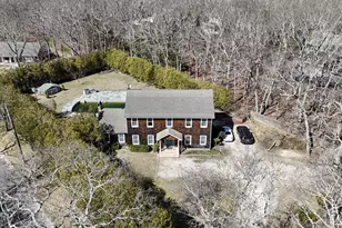 39 Washington Ave, East Hampton, NY 11937 - Photo 2