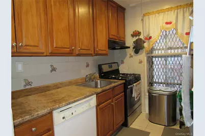 139-05 85th Drive #4G, Briarwood, NY 11435 - Photo 4