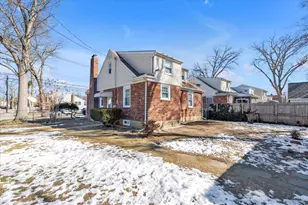 14 Russell St, Baldwin, NY 11510 - Photo 14