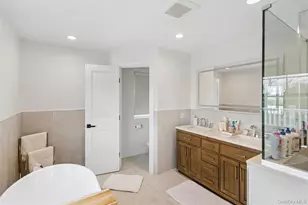 169 Mott St, Oceanside, NY 11572 - Photo 22