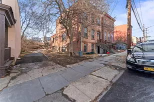 225 Dubois St, Newburgh, NY 12550 - Photo 24