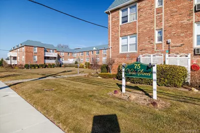 75 Noble Street #219, Lynbrook, NY 11563 - Photo 4