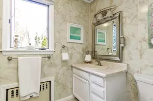 280 Wickham Ave, Mattituck, NY 11952 - Photo 16