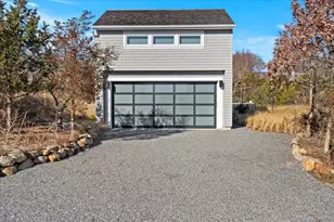 61 Seabreeze Ln, Amagansett, NY 11930 - Photo 4