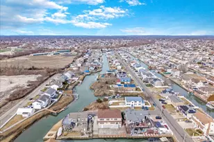 3570 Plover Pl, Seaford, NY 11783 - Photo 36