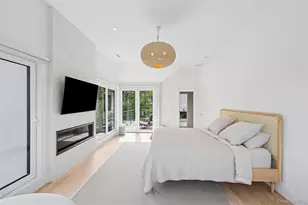 28 Canoe Place Rd, Hampton Bays, NY 11946 - Photo 18