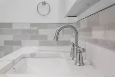 2437 Archer Street, Seaford, NY 11783 - Photo 44