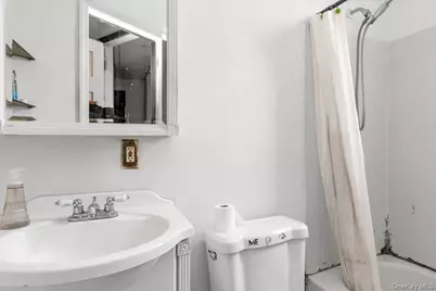 110-31 15th Avenue, College Point, NY 11356 - Photo 22