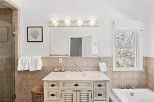 7 Wooded Oak Ln, East Hampton, NY 11937 - Photo 10