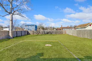 67 Lombardy Dr, Shirley, NY 11967 - Photo 24