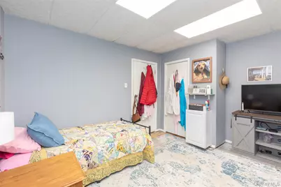 690 Minnieford Avenue, Bronx, NY 10464 - Photo 10