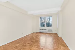 679 W 239th St, Bronx, NY 10463 - Photo 4