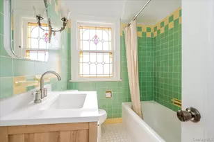 211 Laurelton Blvd, Long Beach, NY 11561 - Photo 28